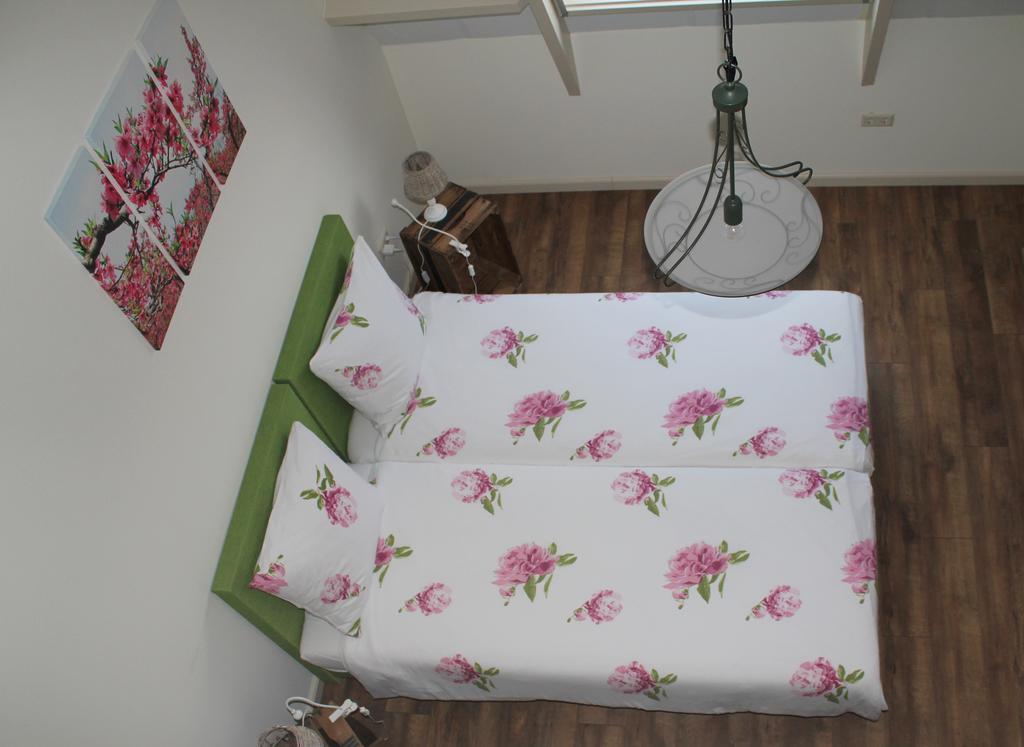 B&B De Bloesemgaard Eck en Wiel Room photo